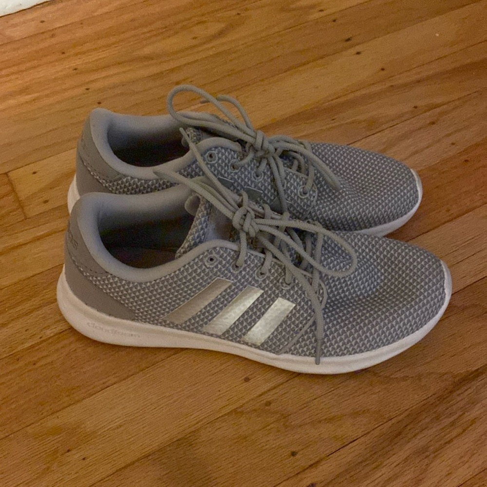 Adidas memory foam worn only a few times